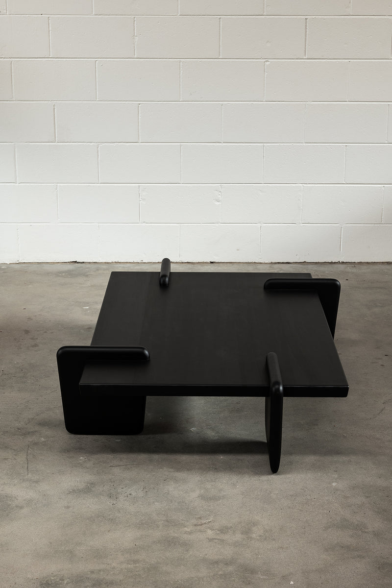 BLACK / SMOOTH