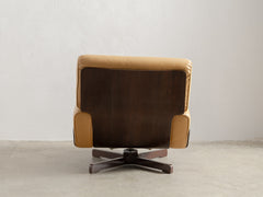 Taro Menilio Swivel Armchair No.2