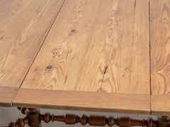 1890s Large Extendable Oak Dining Table