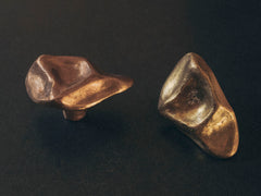 Subtle Pinch, Small Knob/Hook