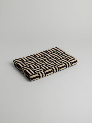 Saroma Bath Mat in Sand & Noir