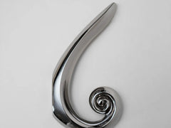 Noelle Hook, Titanium