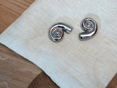 Noelle Knob, Titanium