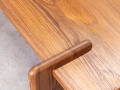 X+L 01 Coffee Table