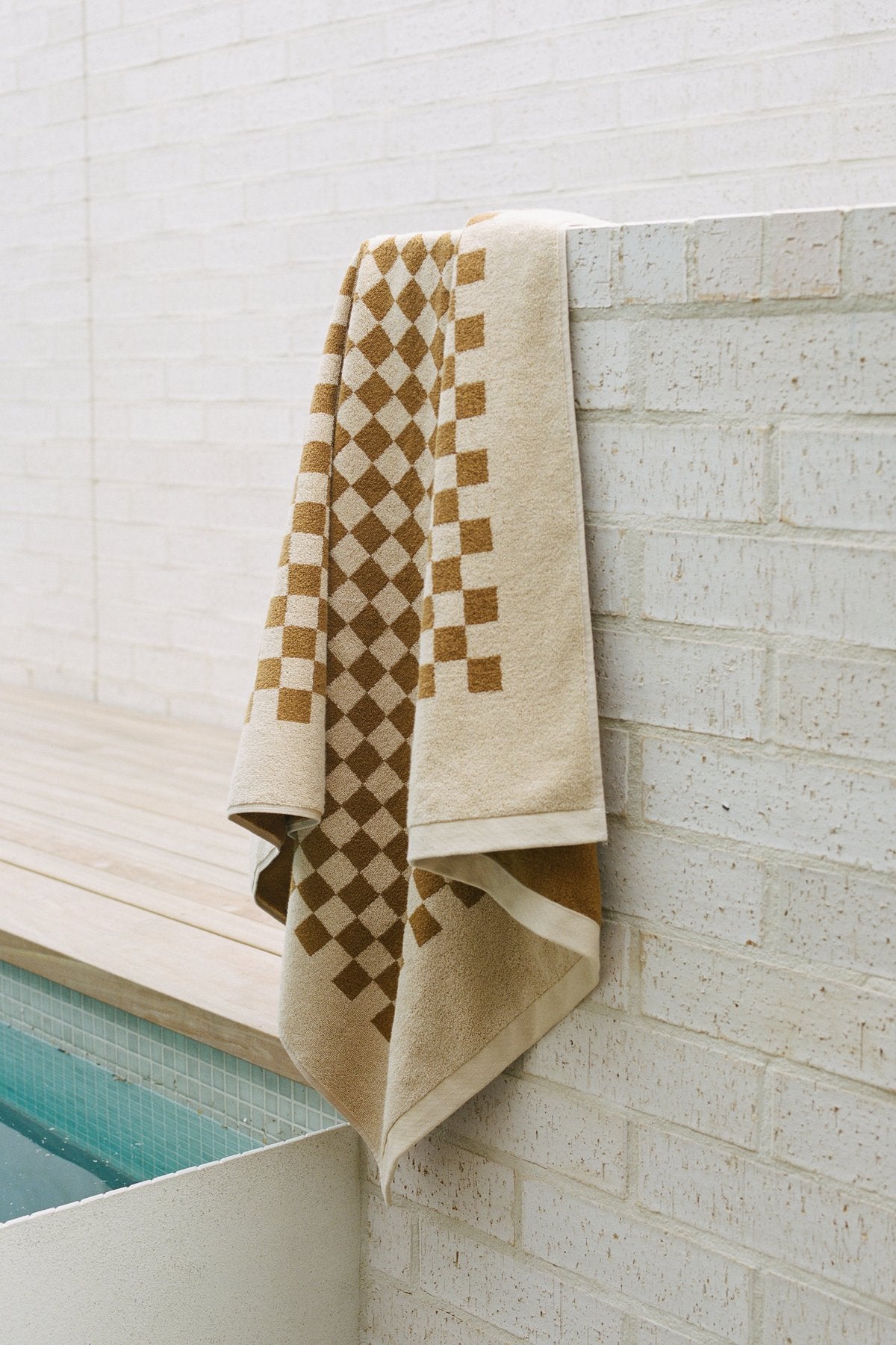 Roman Organic Cotton Pool Towel in Cedar and Sand