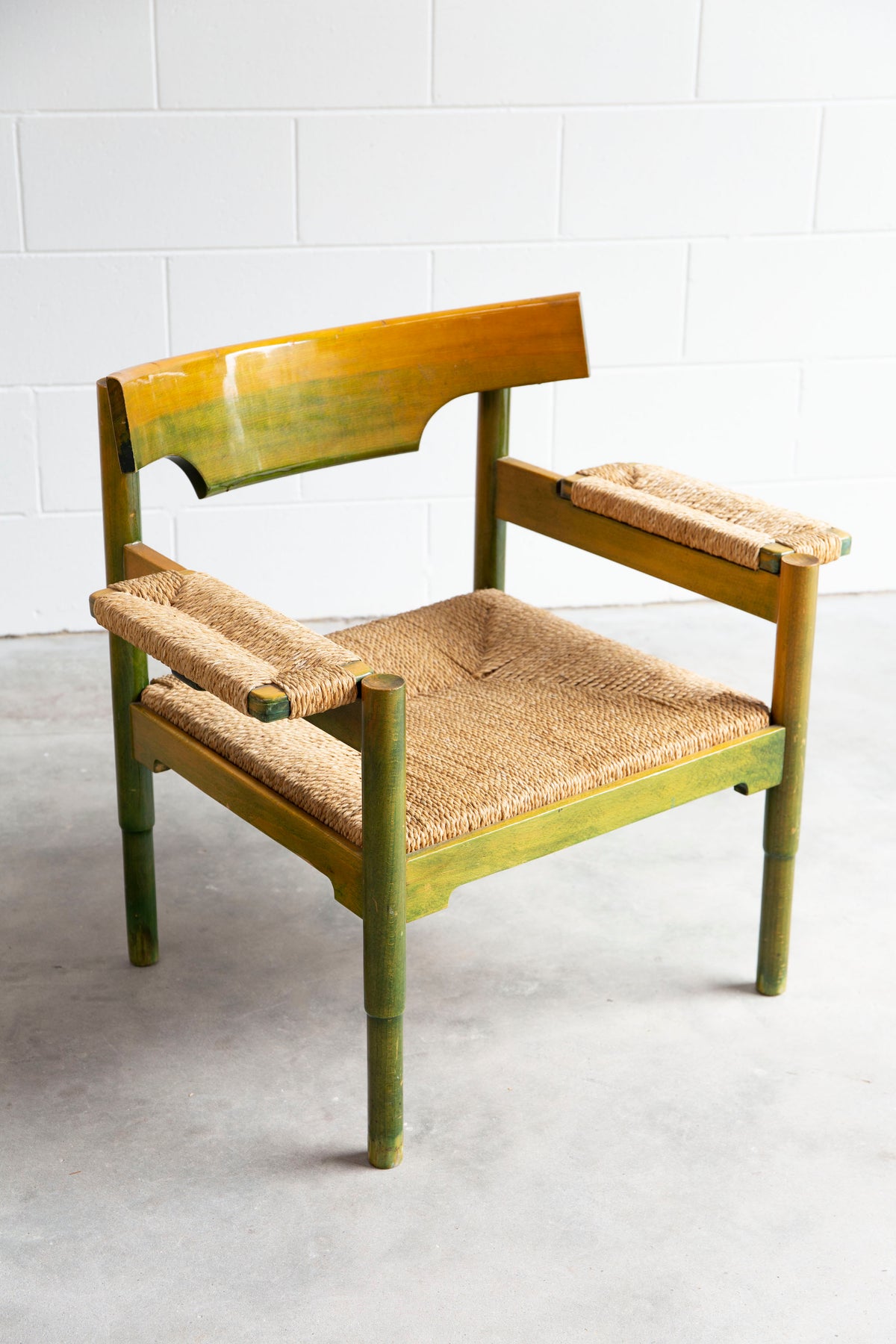 Carimate Lounge Chair by Vico Magistretti