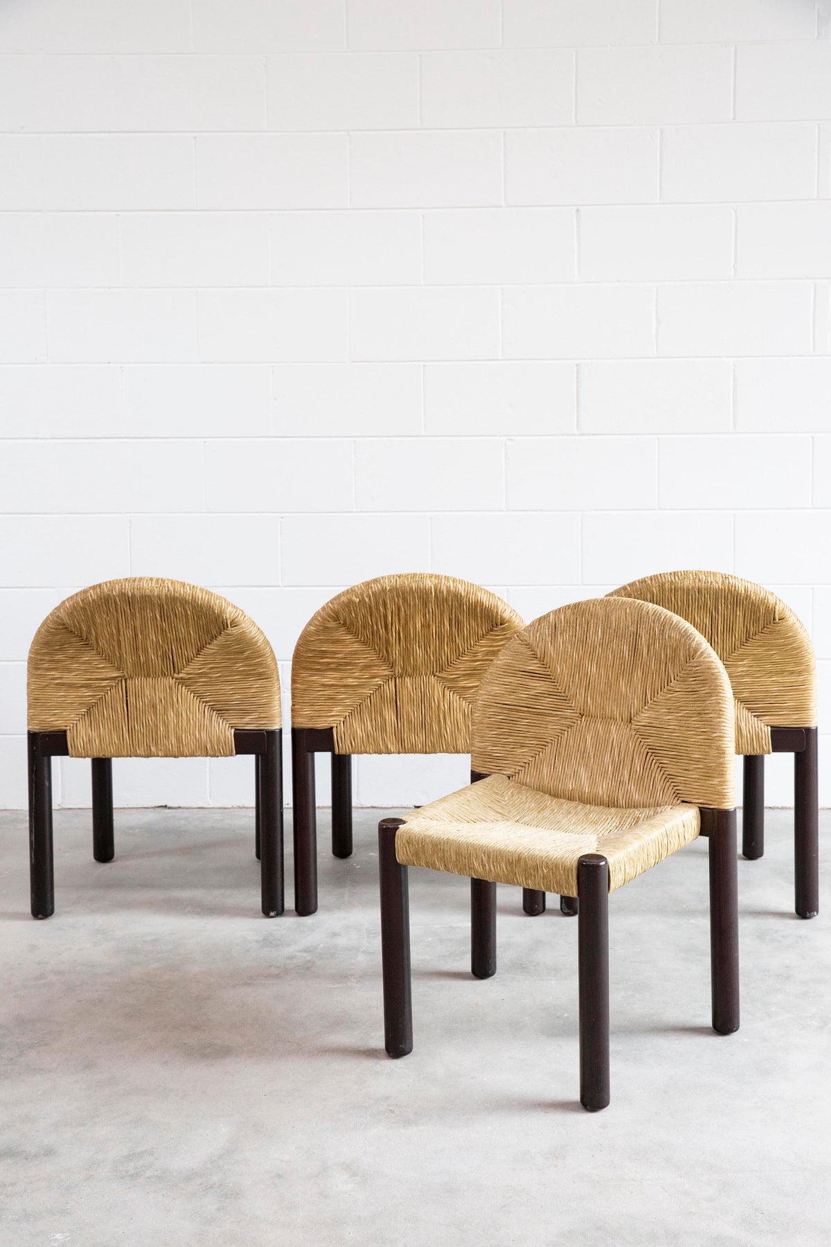 De Pas, D'Urbino & Lomazzi Dining Chair (4 Available)