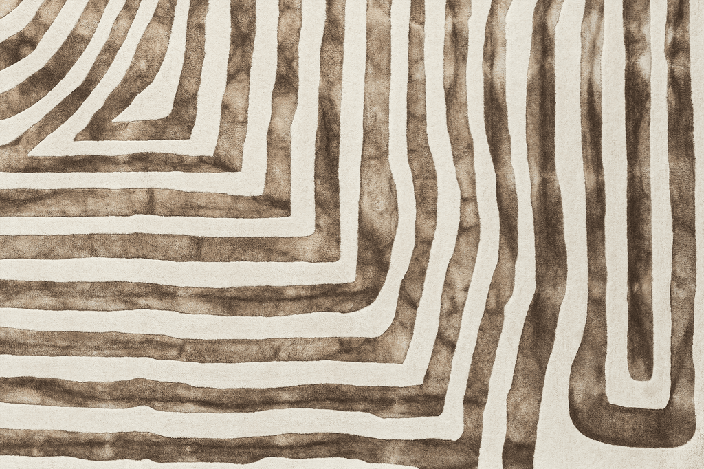 White Labyrinth Rug Texture Psychedelic Labyrinth Beige Dip Dye Rug – Tigmi Trading