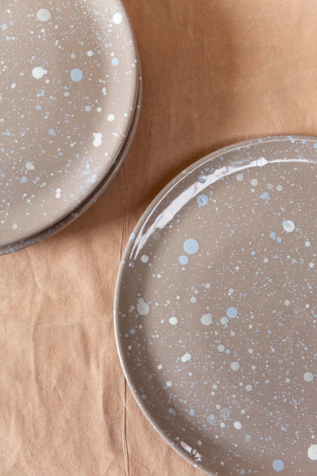 Italian Ecru Dinner Plate