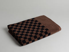 Roman Organic Cotton Pool Towel in Tabac and Noir