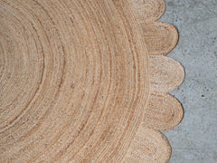Scalloped Jute - Round